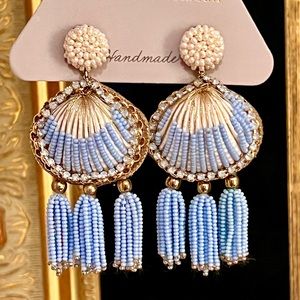 🌺🎉HP🎉🌺 NWT Deepa Gurnani Luxe Beaded Crystal Seashell Chandeliers